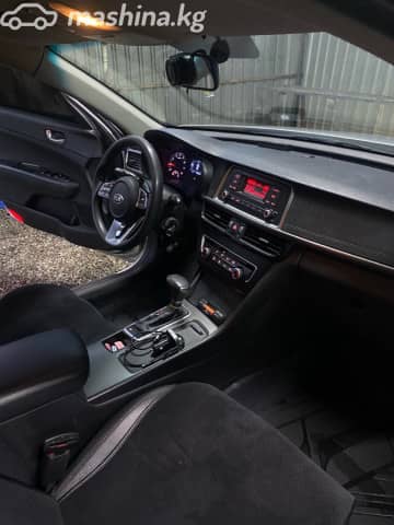 Kia K5 II 2.0 AT