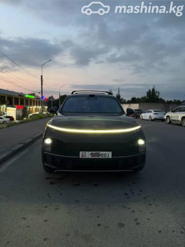 LiXiang L9 Рестайлинг 1.5hyb AT 4WD