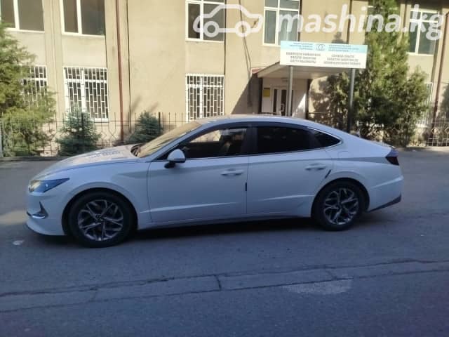 Hyundai Sonata VIII (DN8) 2.0 AT