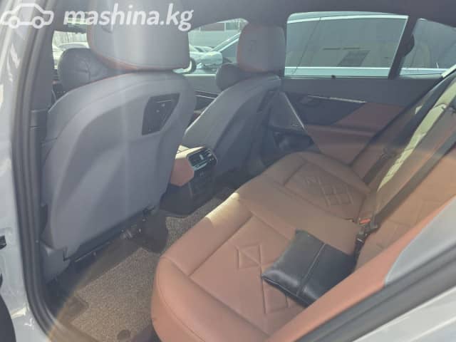 BMW 5 серии VIII (G60/G61/G68) 530i xDrive 2.0 AT 4WD