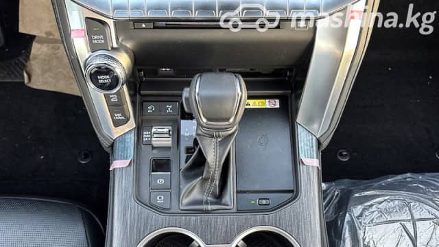 Toyota Land Cruiser 300 Series 3.4d AT 4WD