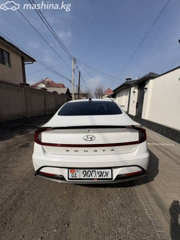 Hyundai Sonata VIII (DN8) 2.0hyb AT