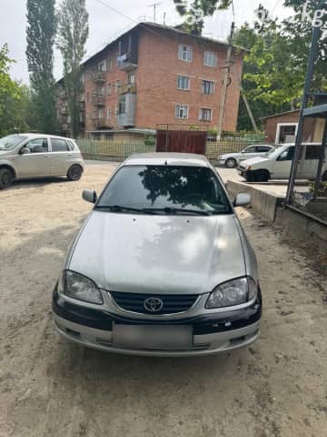 Toyota Avensis I Рестайлинг 1.6 MT