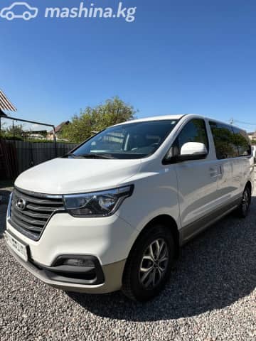 Hyundai Starex (H-1) II Рестайлинг 2 2.5d AT 4WD