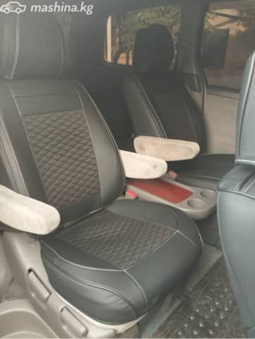 Toyota Estima II Рестайлинг 2.4 AT 4WD