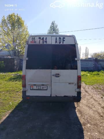 Mercedes-Benz Фургон (4х2)