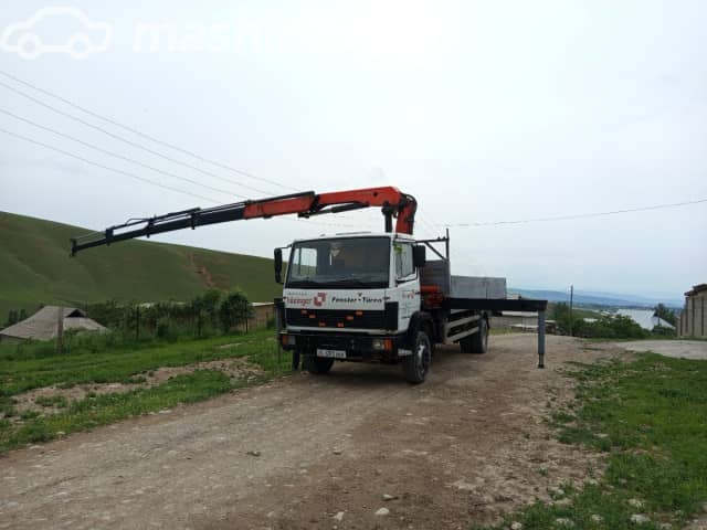 Mercedes-Benz Фургон (6х2)