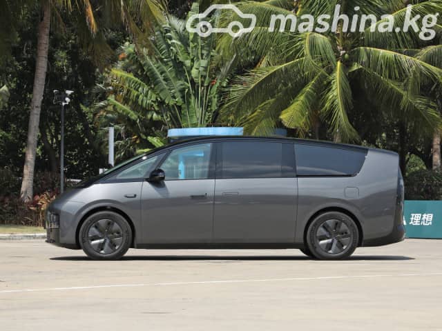 LiXiang Mega 102.7 kWh Electro AT 4WD